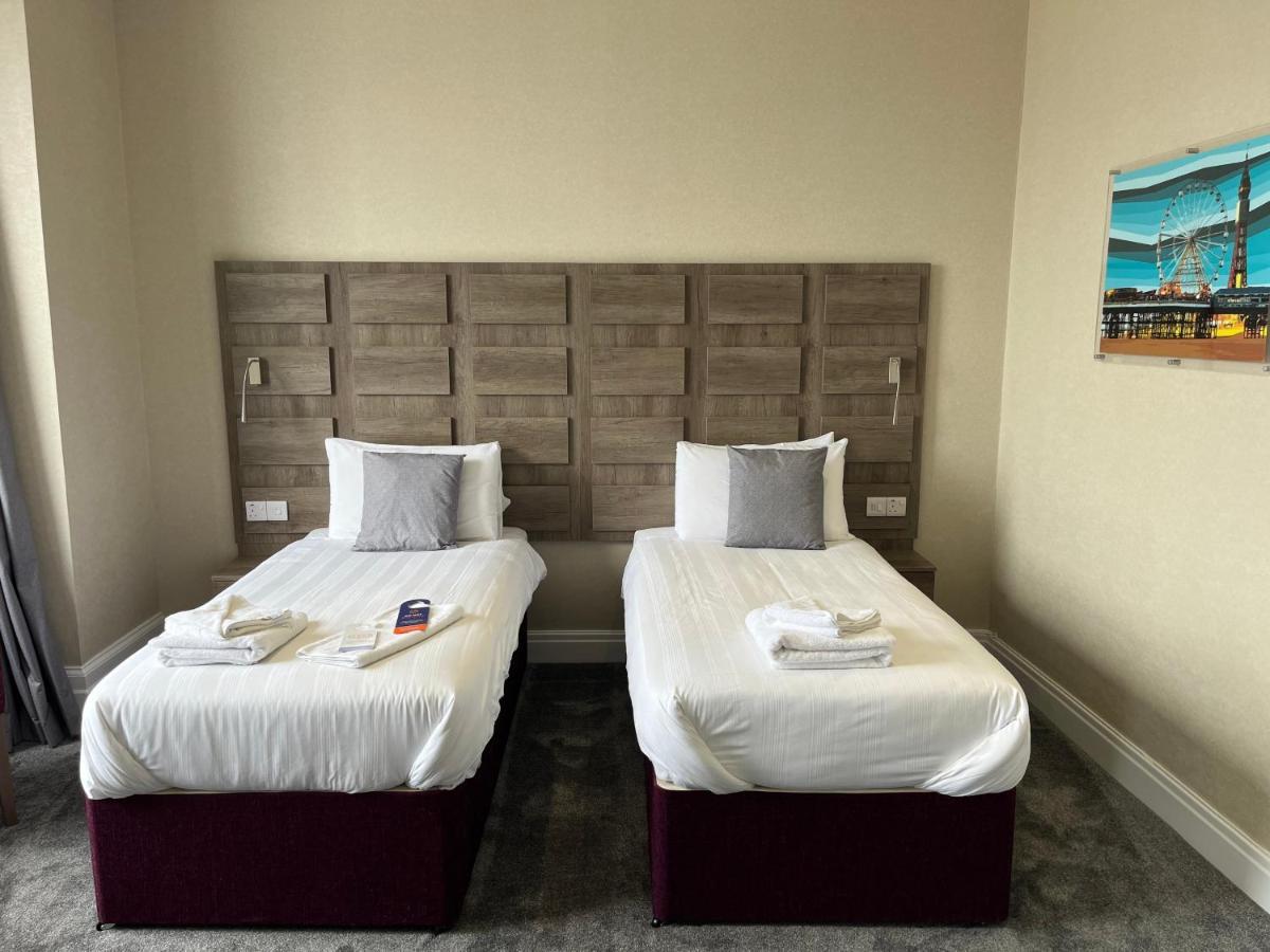 Queens Hotel Blackpool Esterno foto